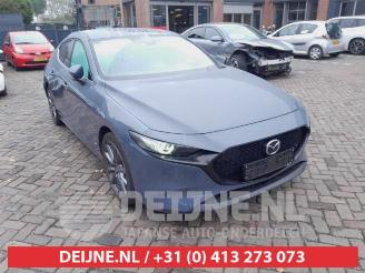 Uttjänta bilar auto Mazda 3 3 Sport (BP), Hatchback, 2018 2.0 e-SkyActiv-G 150 16V 2021/6