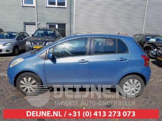 Toyota Yaris Yaris II (P9), Hatchback, 2005 / 2014 1.3 16V VVT-i picture 4