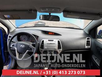 Hyundai I-20 i20, Hatchback, 2008 / 2015 1.2i 16V picture 17