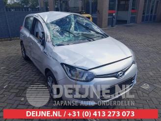 Vrakbiler auto Hyundai I-20 i20, Hatchback, 2008 / 2015 1.2i 16V 2014/4