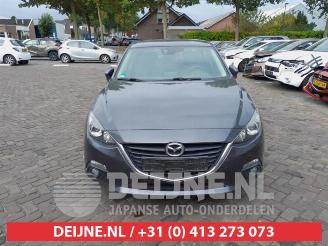 Mazda 3 3 (BM/BN), Sedan, 2013 / 2019 2.2 SkyActiv-D 150 16V picture 2