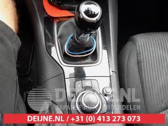 Mazda 3 3 (BM/BN), Sedan, 2013 / 2019 2.2 SkyActiv-D 150 16V picture 16