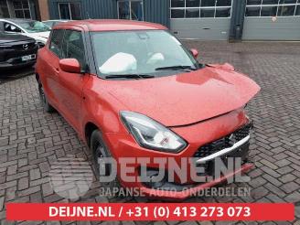 Vrakbiler auto Suzuki Swift Swift (ZC/ZD), Hatchback 5-drs, 2017 1.2 Dual Jet 16V Smart Hybrid 2020