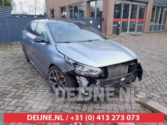 Coche siniestrado Kia Pro cee d Proceed (CD), Combi 5-drs, 2018 1.4 T-GDI 16V 2019/12
