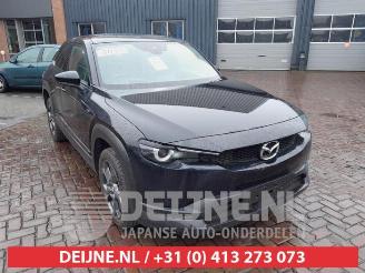 Vrakbiler auto Mazda MX-30 MX-30, SUV, 2020 e-SkyActiv 145 2023/0