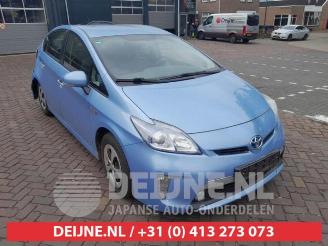 Vrakbiler auto Toyota Prius Prius (ZVW3), Hatchback, 2009 / 2016 1.8 16V Plug-in 2013/1