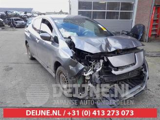 Vrakbiler auto Nissan Leaf Leaf (ZE1), Hatchback, 2017 39/40kWh 2019/3