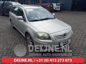 krockskadad bil auto Toyota Avensis Avensis Wagon (T25/B1E), Combi, 2003 / 2008 2.0 16V D-4D-F 2008/5