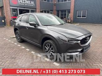 Vrakbiler auto Mazda CX-5 CX-5 II (KF), SUV, 2016 2.0 SkyActiv-G 165 16V 2WD 2018/1