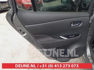 Nissan Leaf Leaf (ZE0), Hatchback, 2010 / 2017 Leaf picture 13