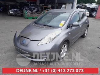 Nissan Leaf Leaf (ZE0), Hatchback, 2010 / 2017 Leaf picture 3