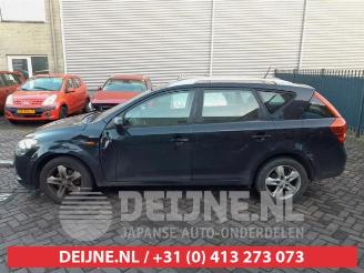 Kia Cee d Cee'd Sporty Wagon (EDF), Combi, 2007 / 2012 1.4 16V picture 4