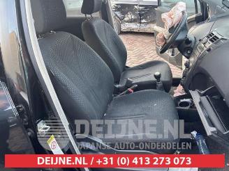 Toyota Yaris Yaris II (P9), Hatchback, 2005 / 2014 1.33 16V Dual VVT-I picture 26