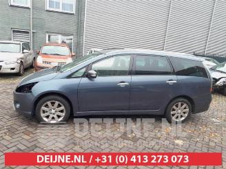 Mitsubishi Grandis Grandis (NA), MPV, 2004 / 2010 2.4 16V MIVEC picture 4