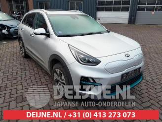 krockskadad bil auto Kia Niro Niro I (DE), SUV, 2016 / 2022 E-Niro 64 kWh 2020/7