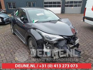Vrakbiler auto Toyota C-HR C-HR (X1,X5), SUV, 2016 2.0 16V Hybrid 2022/7