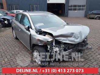 Toyota Auris  picture 1