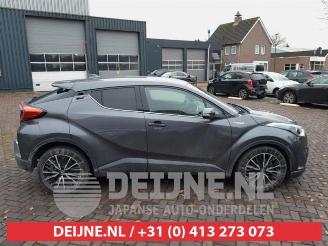 Toyota C-HR C-HR (X1,X5), SUV, 2016 1.8 16V Hybrid picture 8