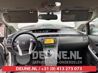 Toyota Prius Prius (ZVW3), Hatchback, 2009 / 2016 1.8 16V picture 17