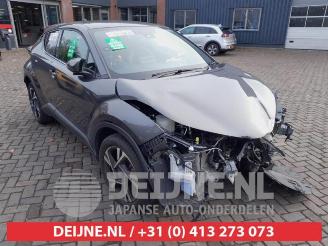 Toyota C-HR C-HR (X1,X5), SUV, 2016 1.8 16V Hybrid picture 1