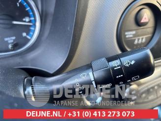 Toyota Yaris Yaris III (P13), Hatchback, 2010 / 2020 1.5 16V Hybrid picture 12