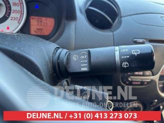 Mazda 2 2 (DE), Hatchback, 2007 / 2015 1.3 16V S-VT picture 13