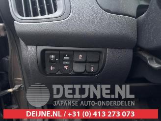 Kia Rio Rio III (UB), Hatchback, 2011 / 2017 1.2 CVVT 16V picture 17