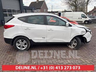 Hyundai Ix35 iX35 (LM), SUV, 2009 / 2015 1.6 GDI 16V picture 8