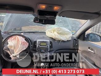 Hyundai I-30 i30 Crosswagon (WWH), Combi, 2007 / 2012 1.6 CVVT 16V picture 25