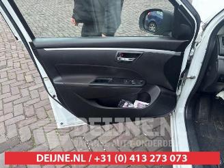 Suzuki Swift Swift (ZA/ZC/ZD), Hatchback, 2010 / 2017 1.2 16V picture 17