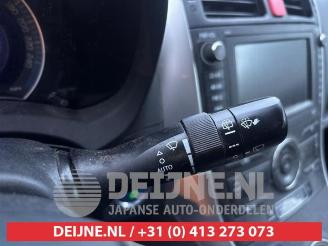 Toyota Auris Auris (E15), Hatchback, 2006 / 2012 1.8 16V HSD Full Hybrid picture 12