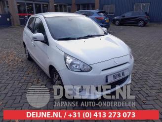 Vrakbiler auto Mitsubishi Space-star Space Star (A0), Hatchback, 2012 1.0 12V 2015/1