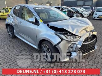 Vrakbiler auto Toyota Yaris Yaris IV (P21/PA1/PH1), Hatchback, 2020 1.5 12V Hybrid 115 2023