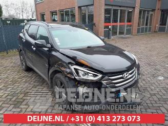 Vrakbiler auto Hyundai Santa Fe Santa Fe III (DM), SUV, 2012 / 2018 2.2 CRDi R 16V 4x4 2012/6