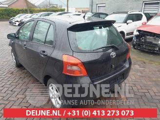 Toyota Yaris Yaris II (P9), Hatchback, 2005 / 2014 1.3 16V VVT-i picture 5