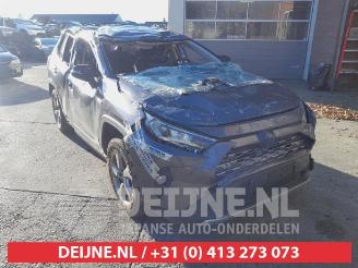 skadebil auto Toyota Rav-4 RAV4 (A5), Terreinwagen, 2018 2.5 Hybrid 16V 2020/10