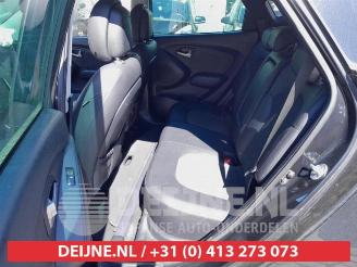 Hyundai Ix35 iX35 (LM), SUV, 2009 / 2015 2.0 16V picture 12