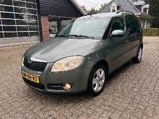 uszkodzony samochody osobowe Skoda Roomster 1.4 16v Style 2007/10