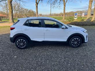 Kia Stonic MHEV Comfortline picture 2