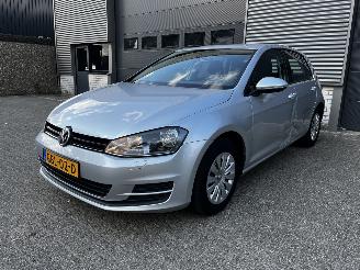 uszkodzony samochody osobowe Volkswagen Golf 1.2 TSI NAVI / CRUISE / CLIMA 2015/6