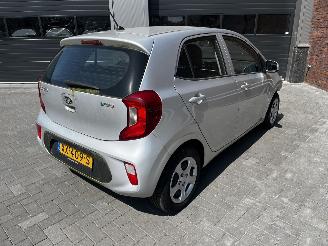 krockskadad bil auto Kia Picanto 1.0 CVVT 2019/4