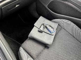 Volkswagen Golf 1.0 TSI NAVI / CRUISE / PDC picture 18