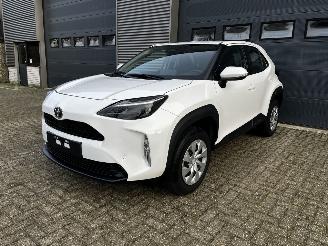 Unfallwagen Toyota Yaris Cross 1.5 Hybrid AUTOMAAT / CAMERA / APPLE CARPLAY 2025/1
