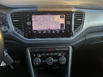 Volkswagen T-Roc 1.5 TSI CAMERA / PDC / NAVI / STOELVERW /150PK picture 15