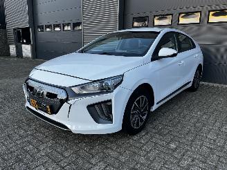 škoda osobní automobily Hyundai Ioniq COMFORT EV 38kwH CAMERA / NAVI / CRUISE / PDC 2021/3