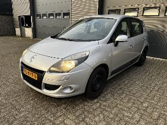 Auto incidentate Renault Scenic 1.4 TCe CLIMA / CRUISE / NAVI / NIEUWE APK 2009/11