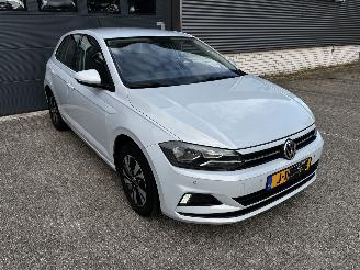 Volkswagen Polo 1.0i CRUISE / NAVI / PDC / DIEFSTALSCHADE picture 3