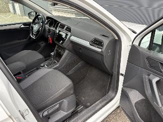 Volkswagen Tiguan 2.0 TSI 4X4 AUTOMAAT / NAVI / CRUISE / CAMERA picture 7