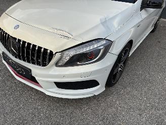 Mercedes A-klasse 250 AMG PAKKET / PANODAK / AUTOMAAT picture 5