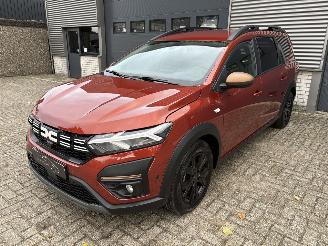 Auto incidentate Dacia Jogger 1.6 Hybrid 7PERS / CLIMA / CRUISE / CAMERA 2024/5